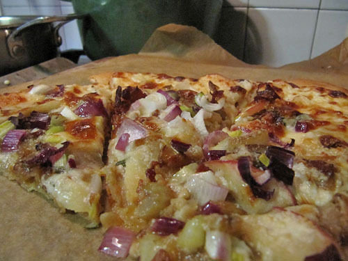 Pizza with Bacon, Apple, Fennel & Rosemary