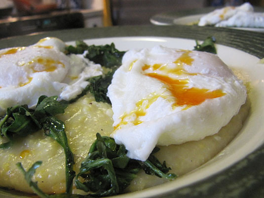 poached eggs polenta greens