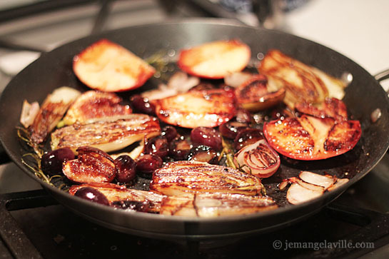 Apples, Endive and Grapes