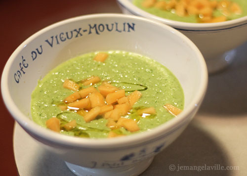 Cucumber Gazpacho and Crunchy Chicken Slaw in Endive