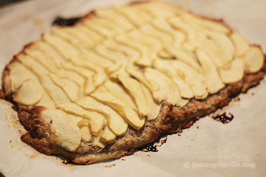 Crispy Crackly Apple Almond Tart