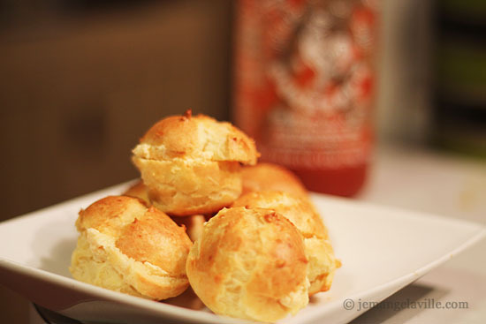 Sriracha-Cheddar Mini Puffs