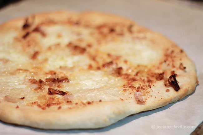 Fresh Tuna Mozzarella and Basil Pizza